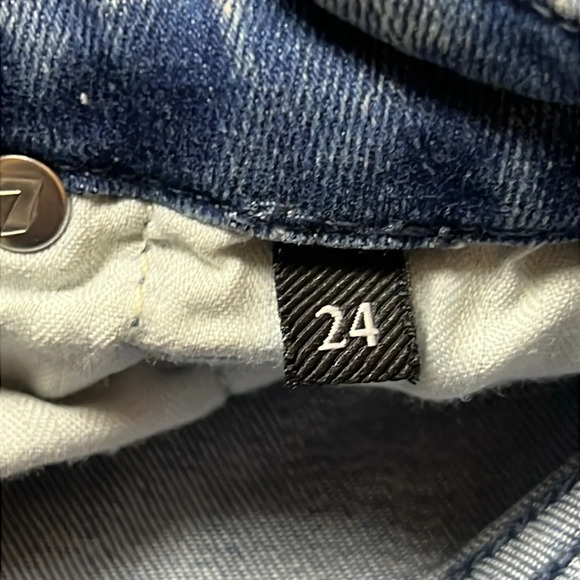 7 FOR ALL MANKIND High Rise Denim Cut Off Jean Shorts 24 - Picture 7 of 9